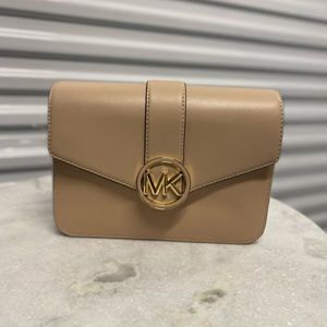 MICHAEL
MICHAEL KORS
CARMEN
352GNML2L
MD CONV SHLDR
BUFF